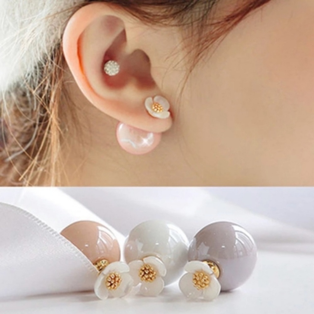 NEW CLASSY DOUBLE SIDED FLOWER STUD EARRINGS - Picture 3 of 6